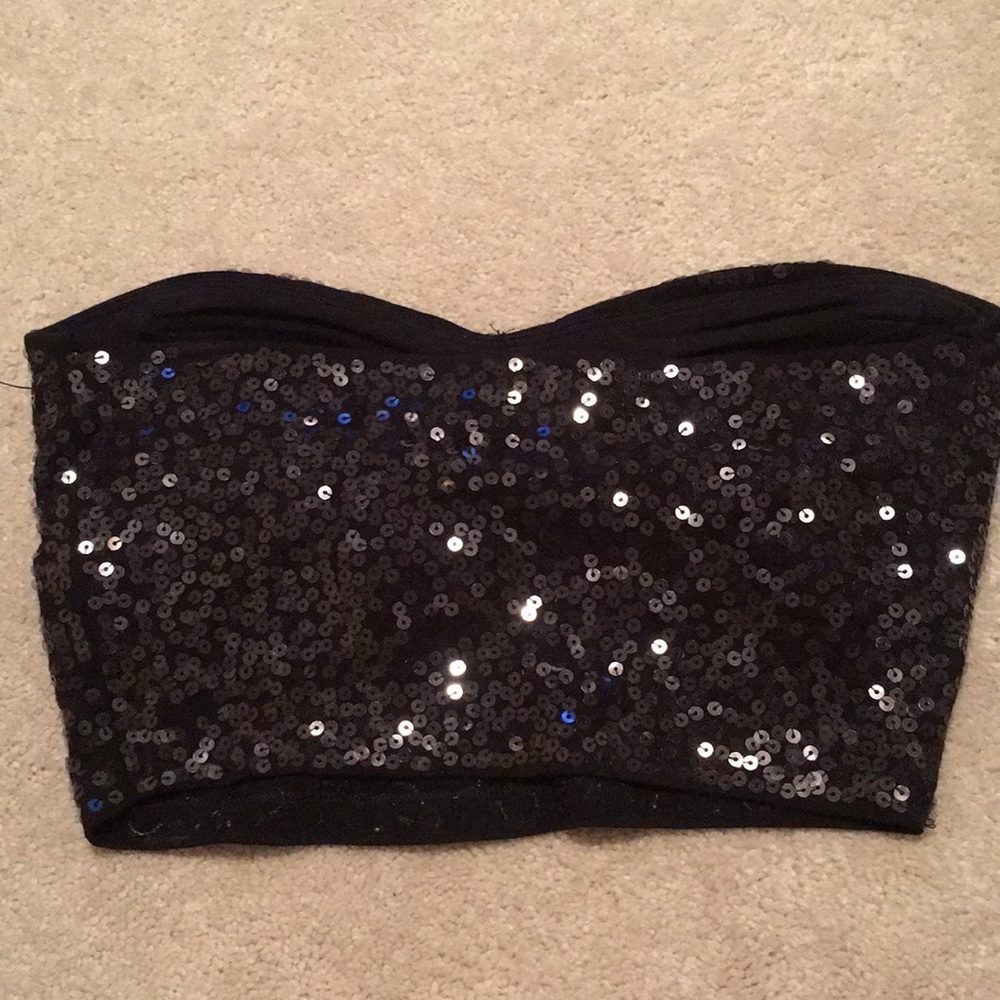 Crop Top - Picture 3 of 4